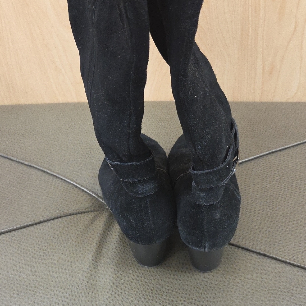 Giani Bernini Black Suede Heeled Boots - Picture 5 of 11